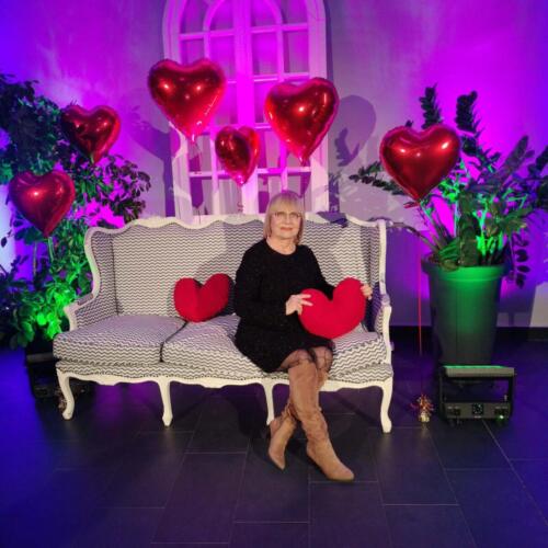 699ad39b-5956-4c01-a463-915a2071c288