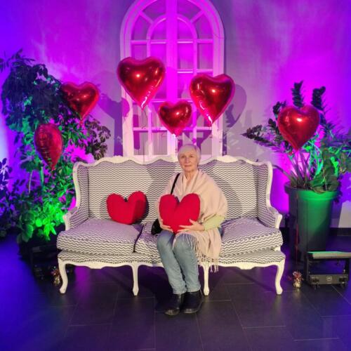 fa2c4bcc-c8ee-48c2-9bcb-5d05875e533d