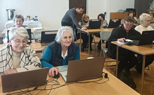 dce639e6-f091-435b-819b-6c97511c387c